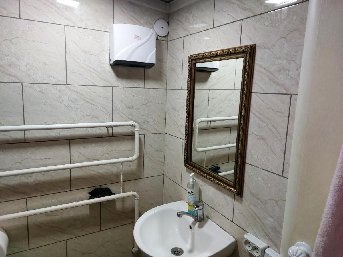 Konok Center Osh Hotel Luaran gambar