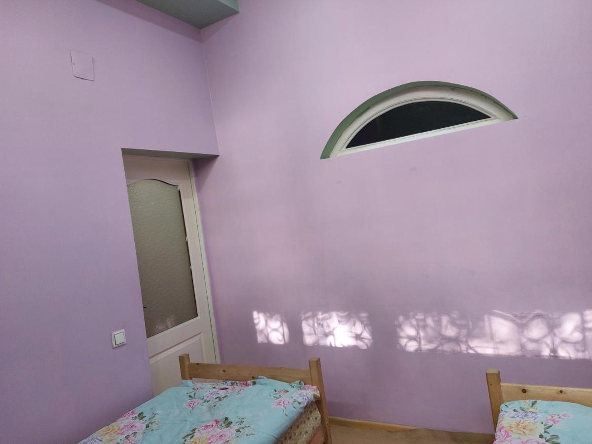 Konok Center Osh Hotel Luaran gambar