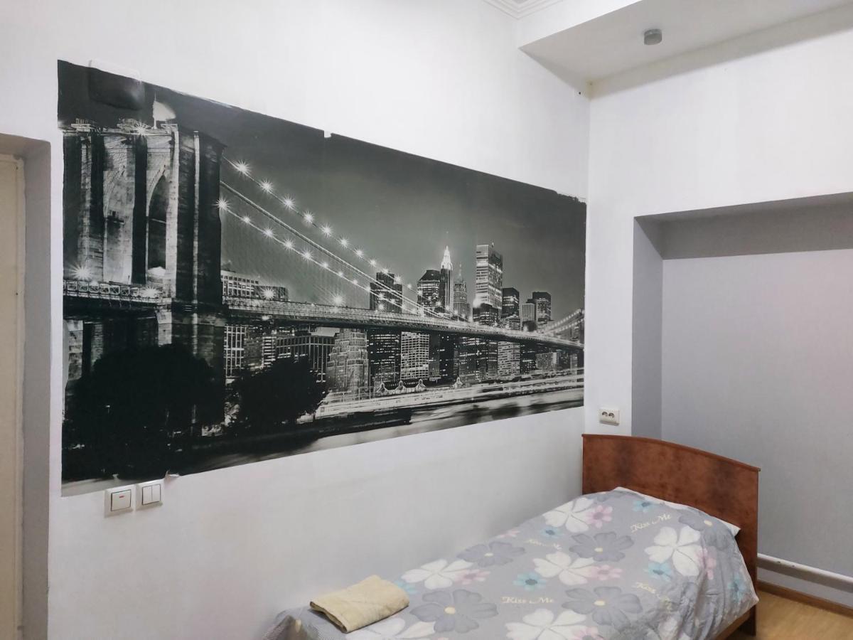 Konok Center Osh Hotel Luaran gambar